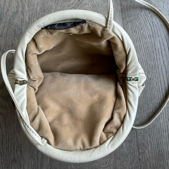 Leather orchid handbag - Picture 4 of 4